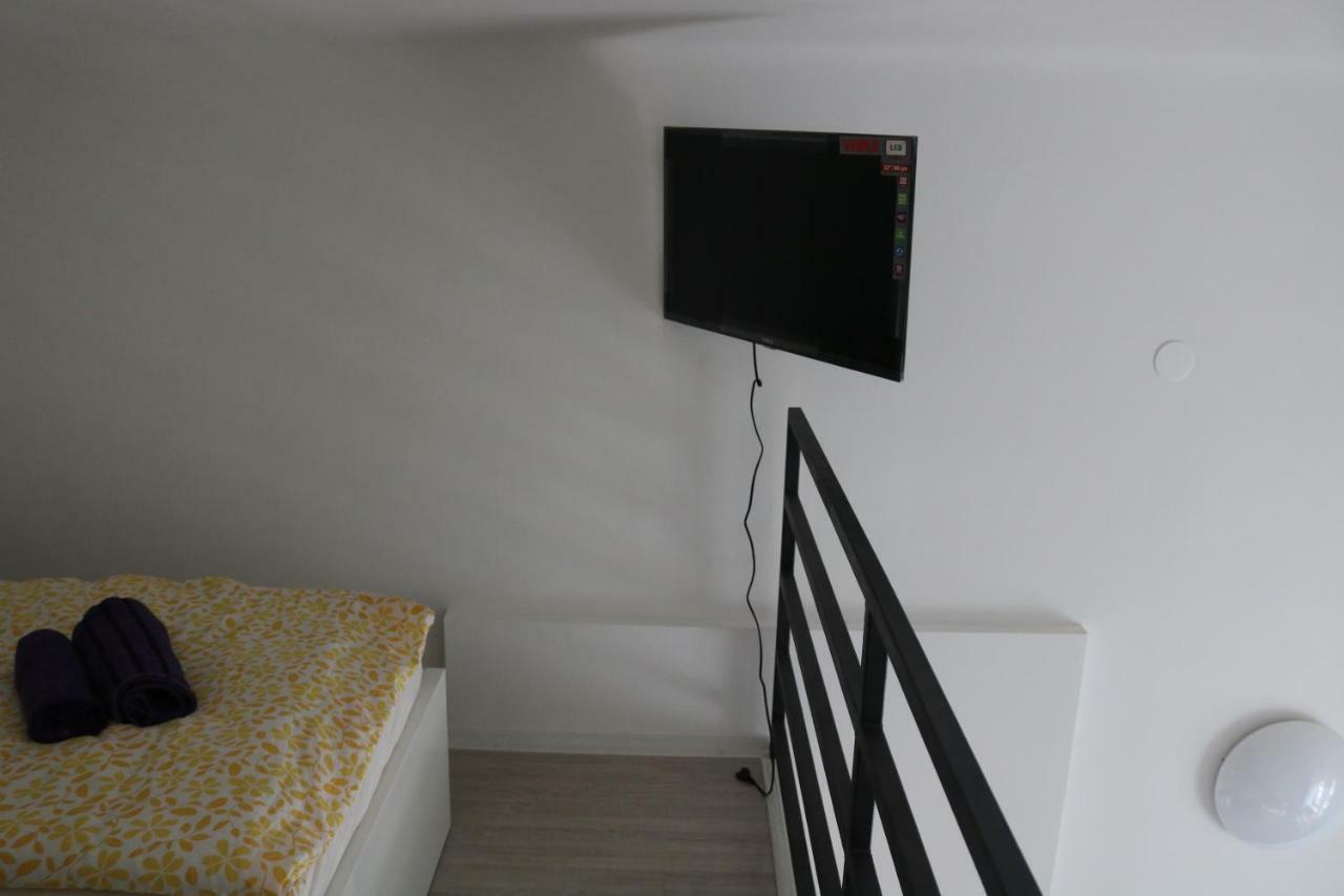 Apartment F6 Ossero Esterno foto